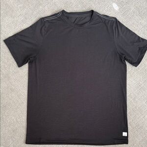 Mens Vuori current tech tee - medium